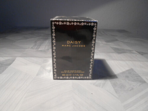 Daisy By Marc Jacobs Eau De Toilette Spray 1.7 Oz / E 50 Ml [women]